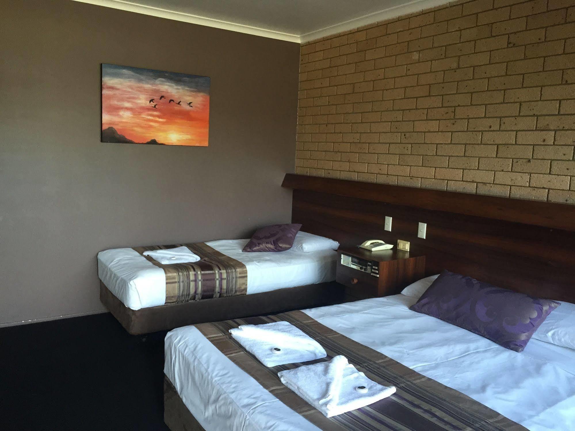 Sarina Motor Inn Zewnętrze zdjęcie
